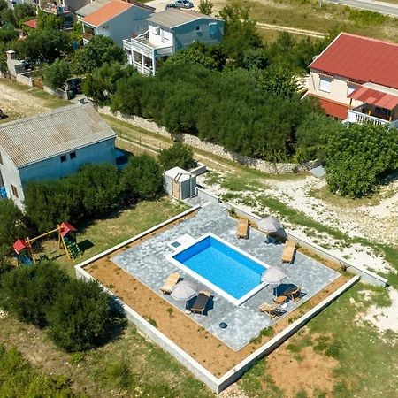 Family Friendly Apartments With A Swimming Pool Rtina - Stosici, Zadar - 21450 ภายนอก รูปภาพ