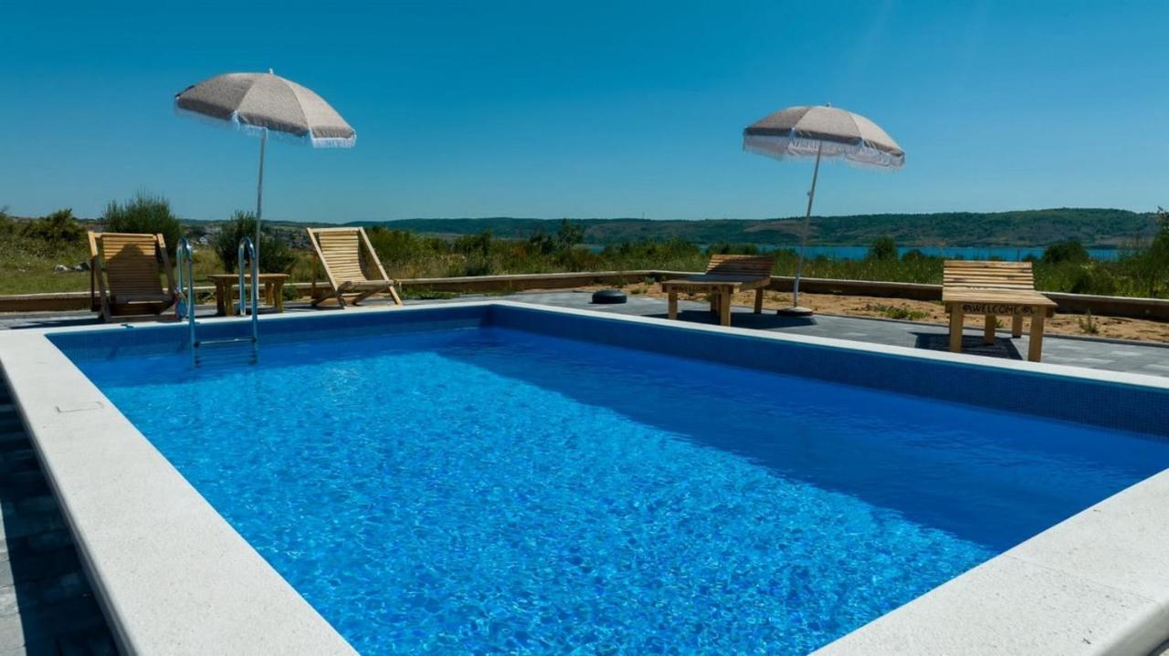 Family Friendly Apartments With A Swimming Pool Rtina - Stosici, Zadar - 21450 ภายนอก รูปภาพ